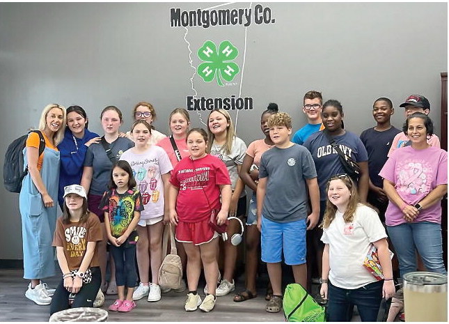 Community Comes  Together to Send  MoCo 4-Hers to Camp