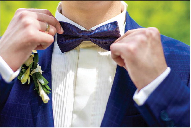 Grooms must make decisions on their wedding style, too