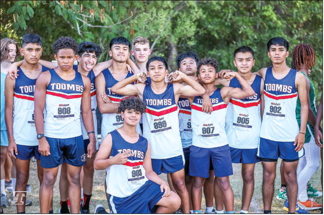 Bulldogs Runners Take Meet