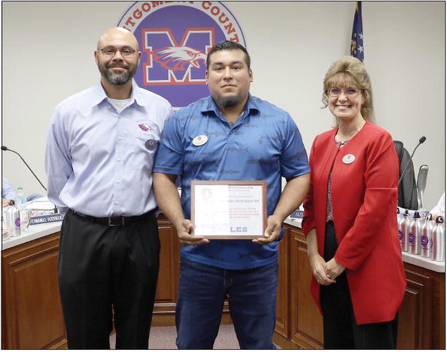 MCBOE Thanks  Rodriguez For Service