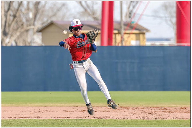 TCHS Baseball Gets 2 Wins